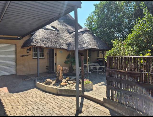 4 BEDROOM HOUSE FOR SALE IN MEYERHOF